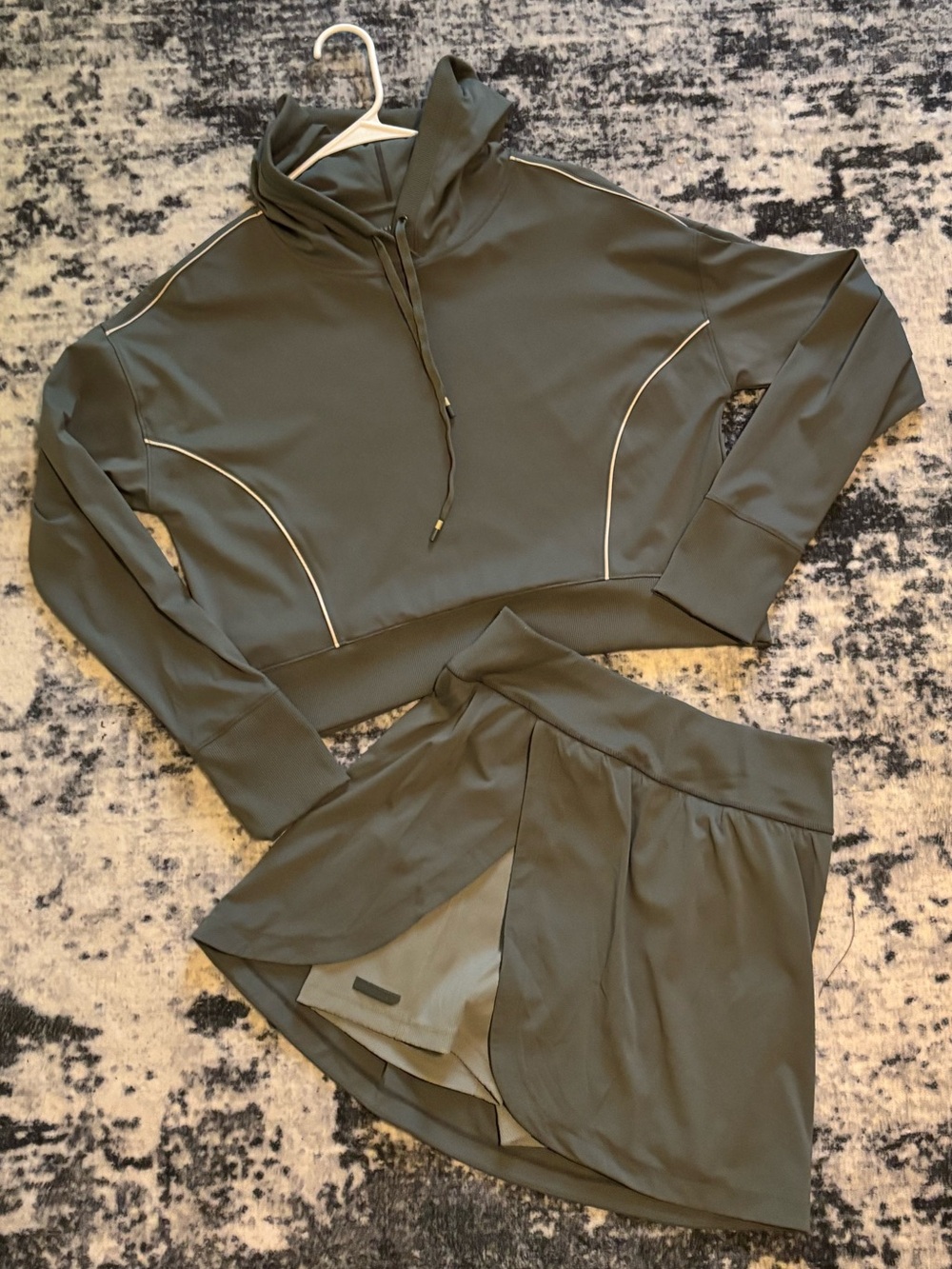 Travis Mathew Green Two-Piece Hoodie & Skort Set | Size M